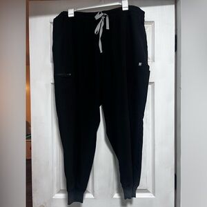 Figs XXL/P Black High Waisted Relaxed Fit Uman Joggers